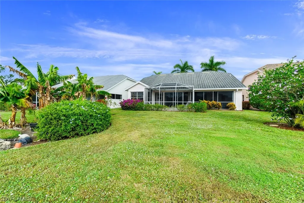 6637 Vancouver Lane Naples FL 34104