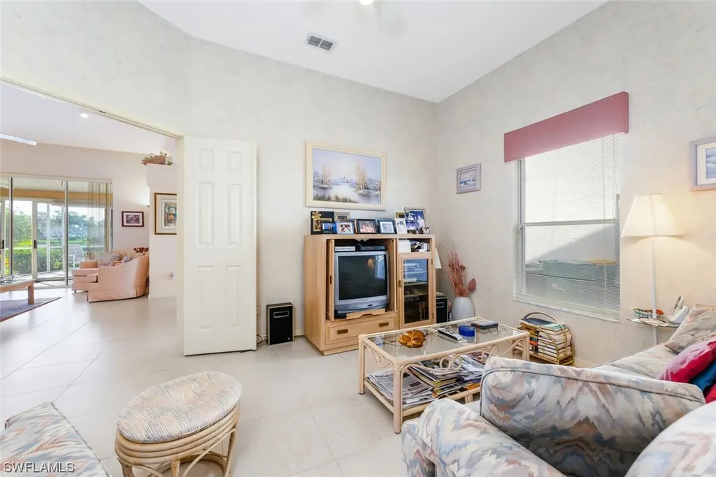 6637 Vancouver Lane Naples FL 34104