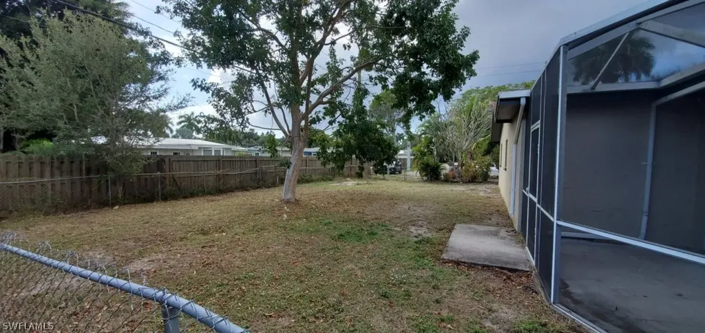 1408 Charles Court S Fort Myers FL 33919