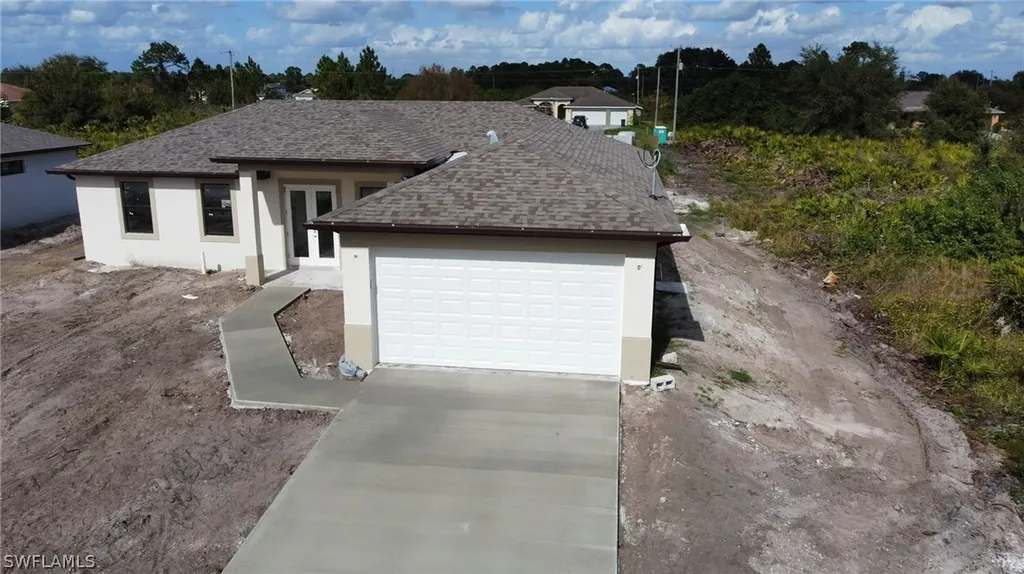 2512 13th Street SW Lehigh Acres FL 33976