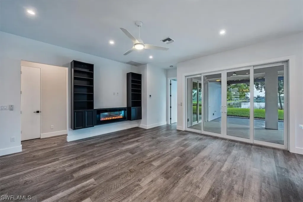 6900 Lone Oak Boulevard Naples FL 34109