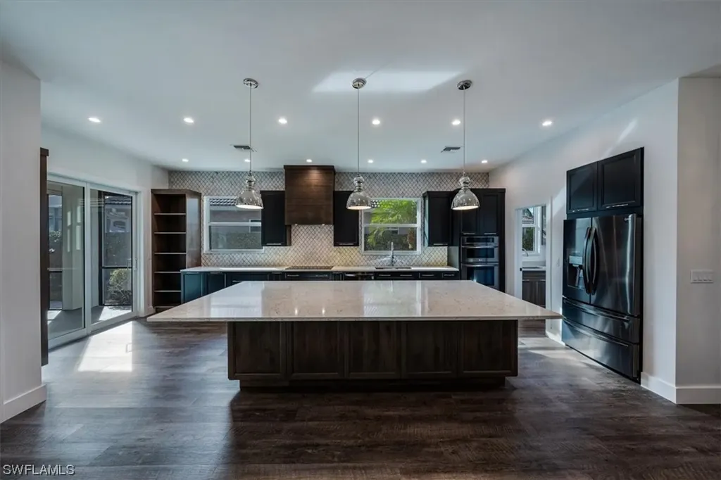 6900 Lone Oak Boulevard Naples FL 34109