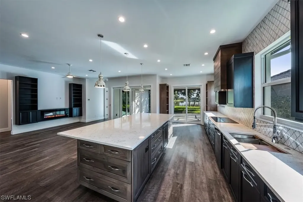 6900 Lone Oak Boulevard Naples FL 34109