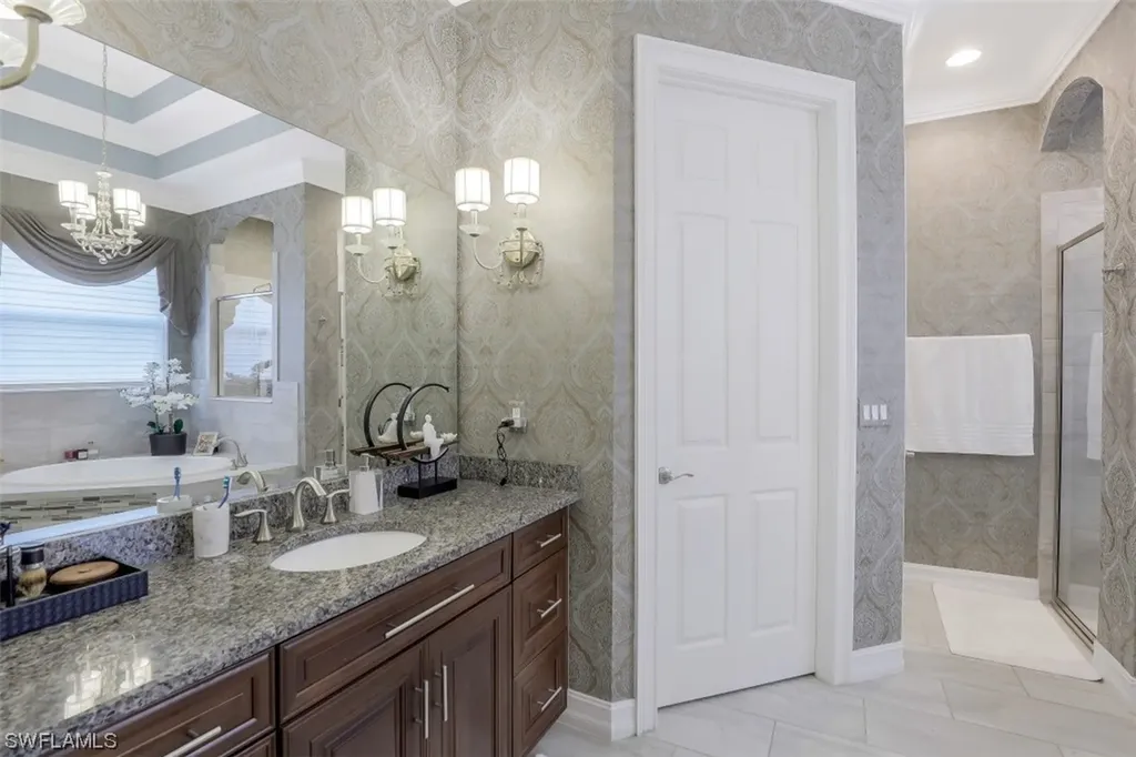 1600 Mockingbird Drive Naples FL 34120