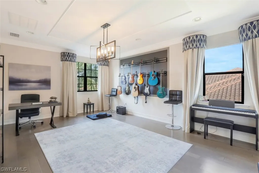 1600 Mockingbird Drive Naples FL 34120