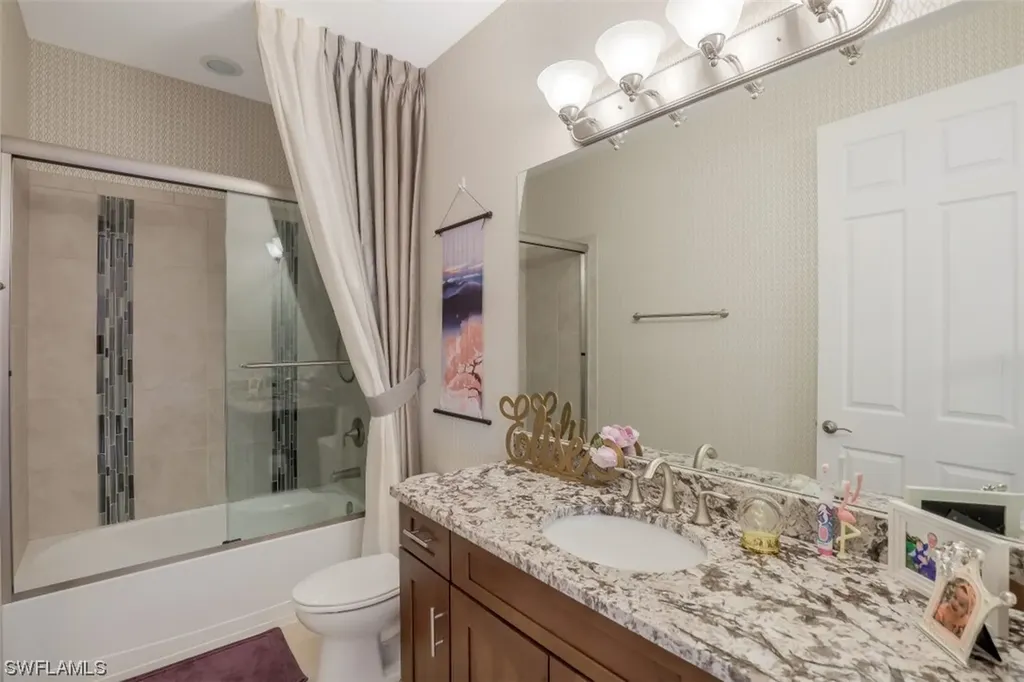 1600 Mockingbird Drive Naples FL 34120