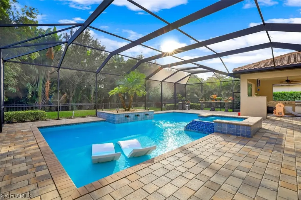 1600 Mockingbird Drive Naples FL 34120