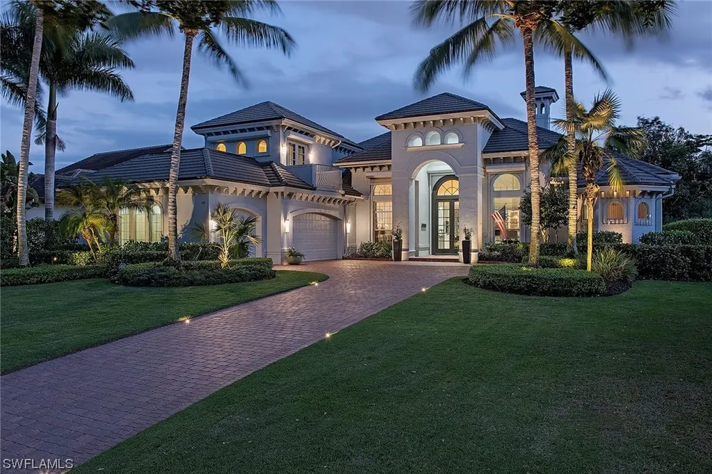538 Riviera Drive Naples FL 34103