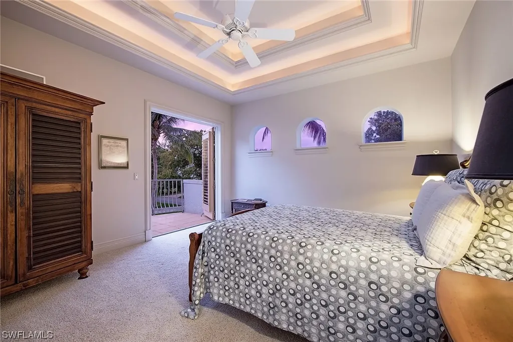 538 Riviera Drive Naples FL 34103