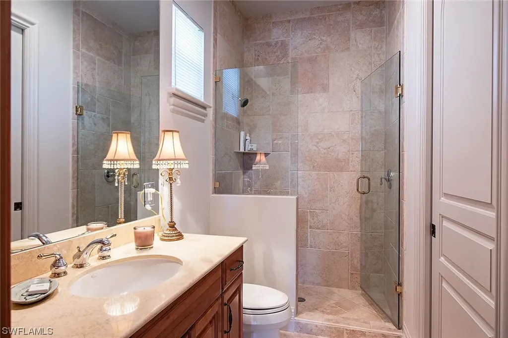 538 Riviera Drive Naples FL 34103