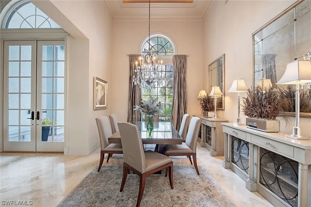 538 Riviera Drive Naples FL 34103