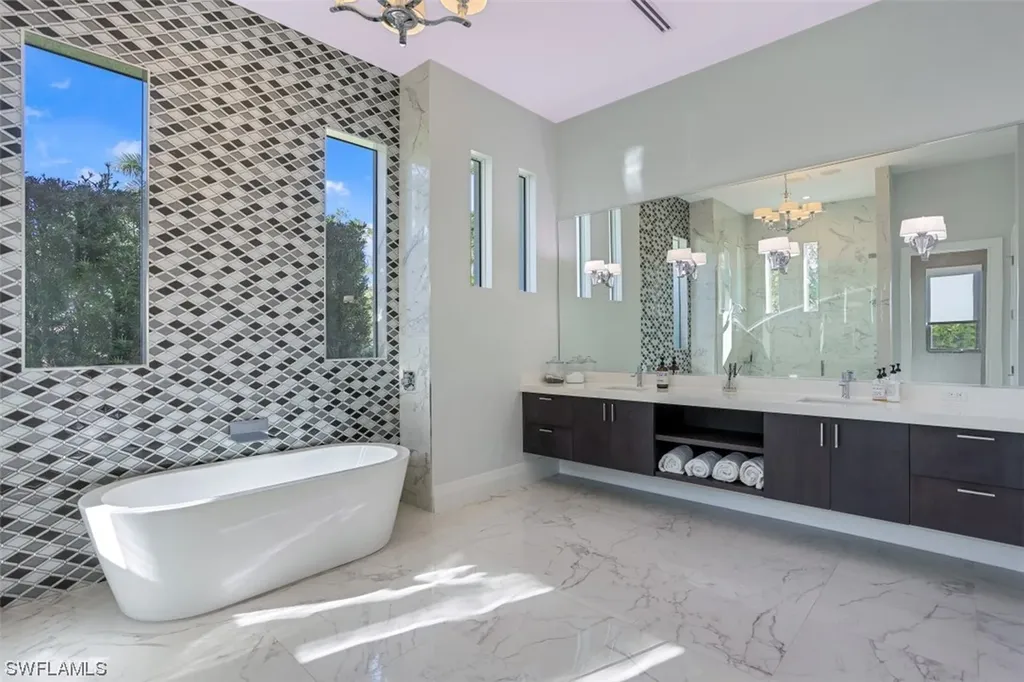 600 Gordonia Road Naples FL 34108