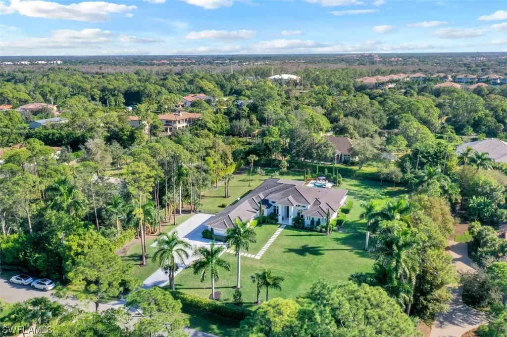 600 Gordonia Road Naples FL 34108