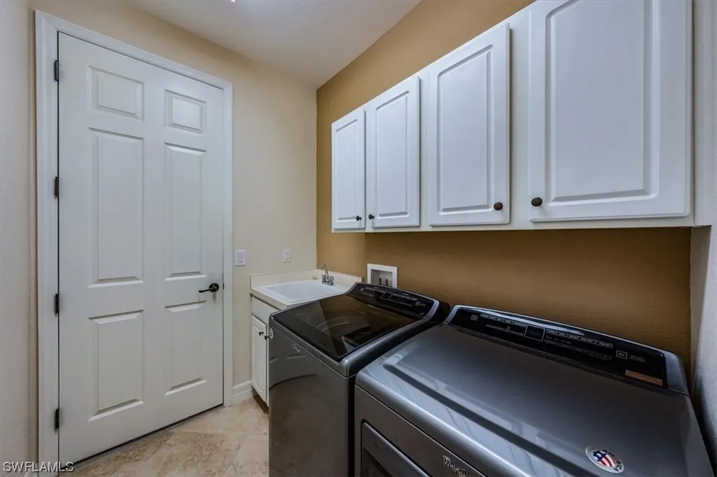 12534 Fenhurst Way Naples FL 34120