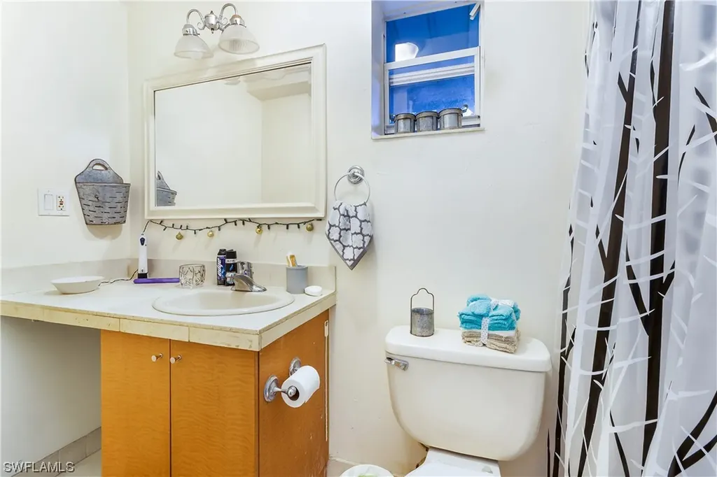 2716 Linwood Avenue Naples FL 34112