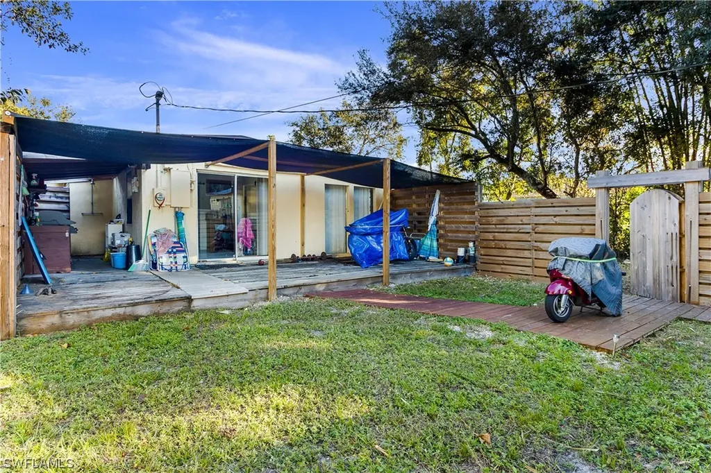 2716 Linwood Avenue Naples FL 34112