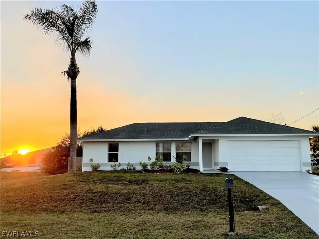 1416 NE 5th Place Cape Coral FL 33909