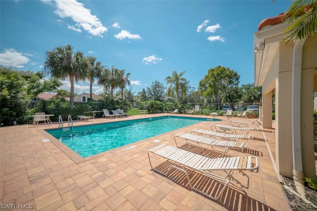 396 Pindo Palm Drive Naples FL 34104