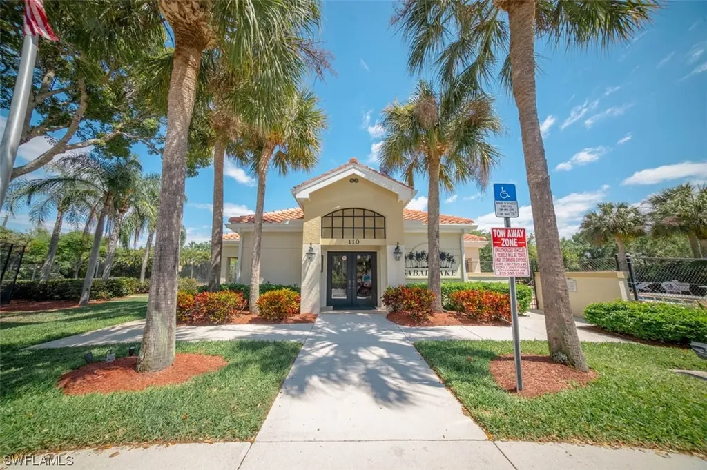 396 Pindo Palm Drive Naples FL 34104