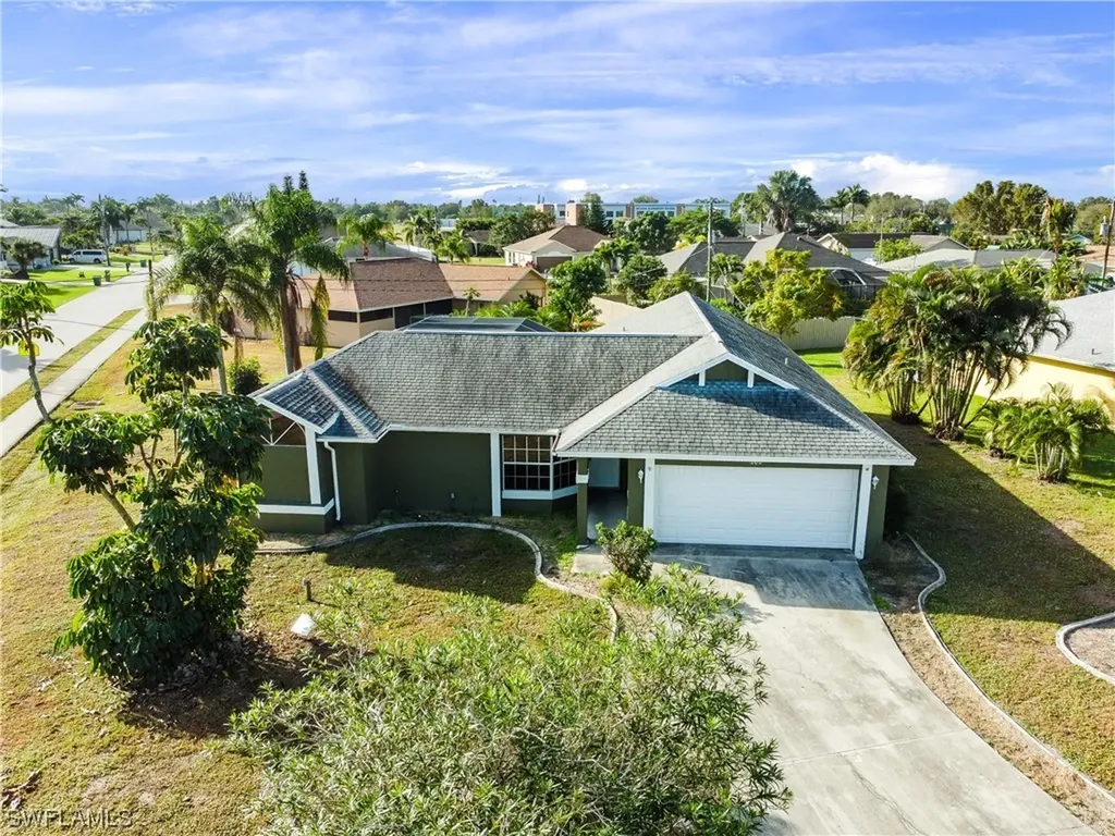 202 SW 34th Street Cape Coral FL 33914