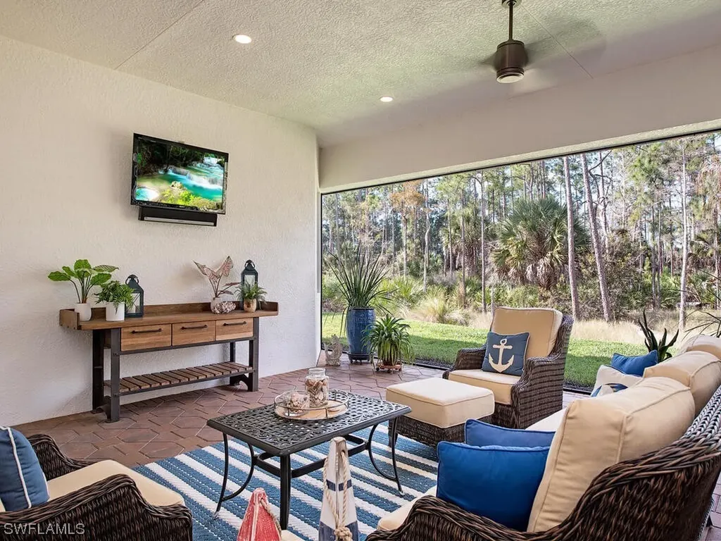 2982 Cinnamon Bay Circle Naples FL 34119