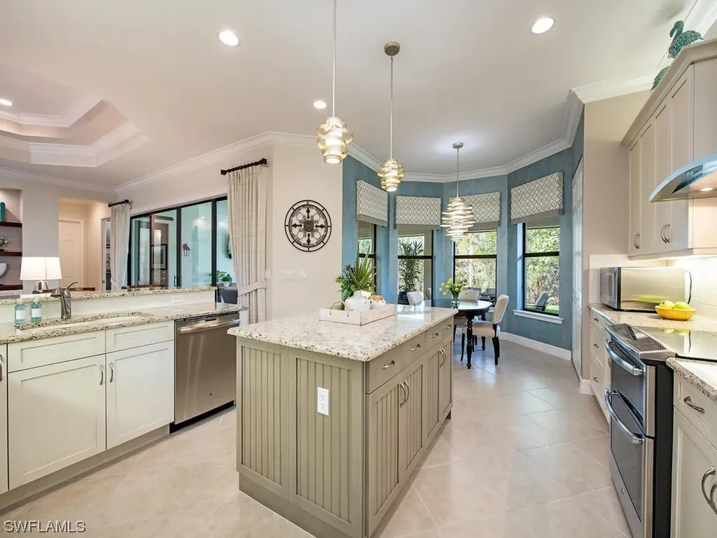 2982 Cinnamon Bay Circle Naples FL 34119