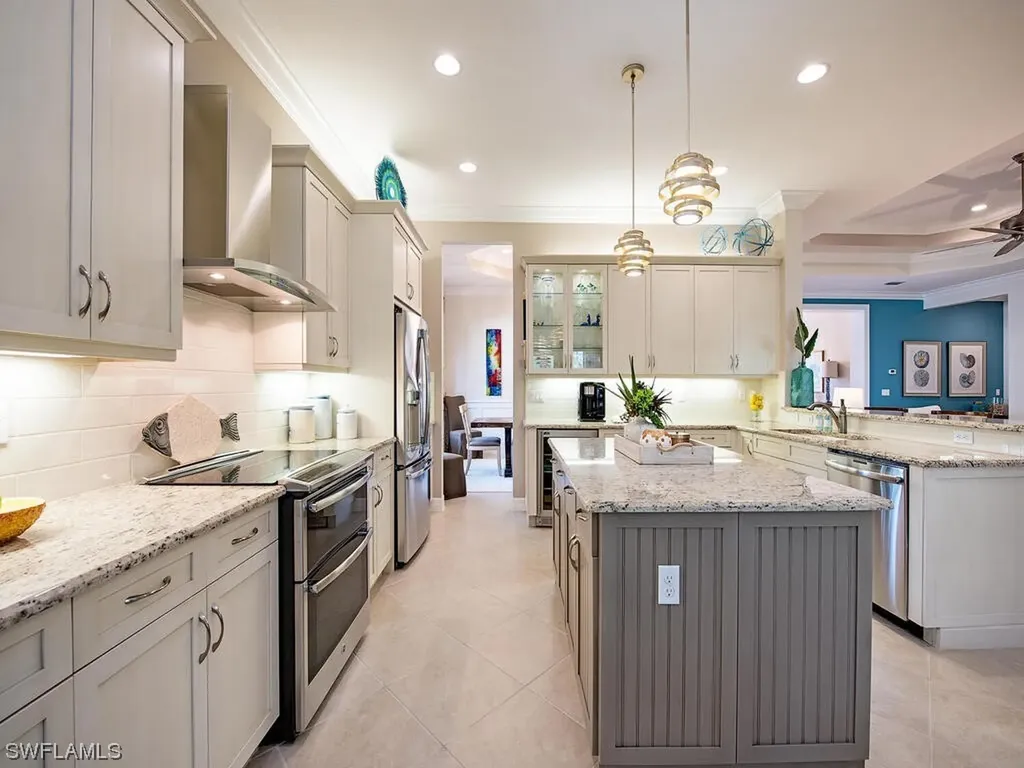 2982 Cinnamon Bay Circle Naples FL 34119