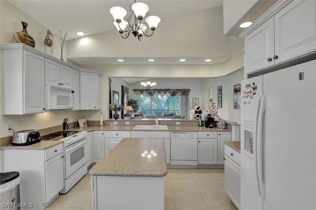 7838 Hawthorne Drive Naples FL 34113