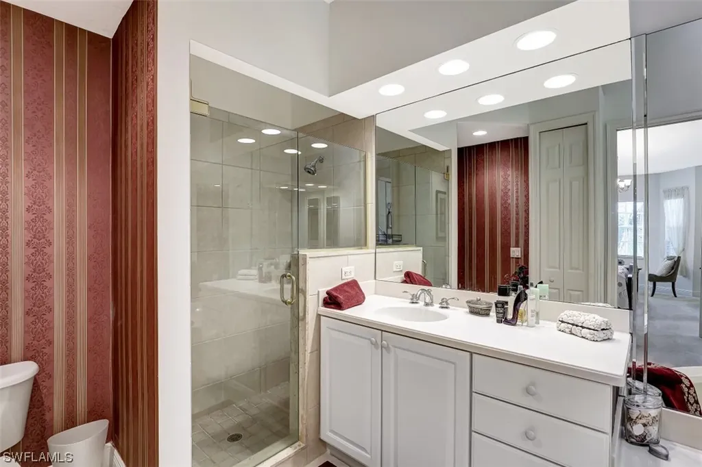 7838 Hawthorne Drive Naples FL 34113