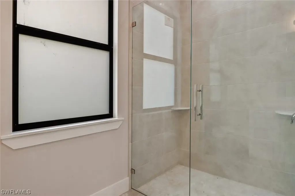 3448 6th Avenue NE Naples FL 34120