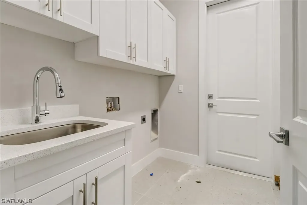 3448 6th Avenue NE Naples FL 34120