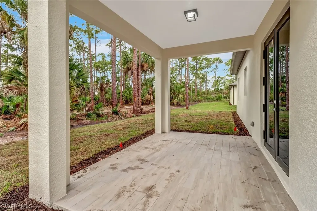 3448 6th Avenue NE Naples FL 34120
