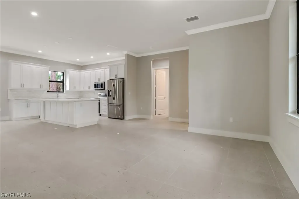 3448 6th Avenue NE Naples FL 34120