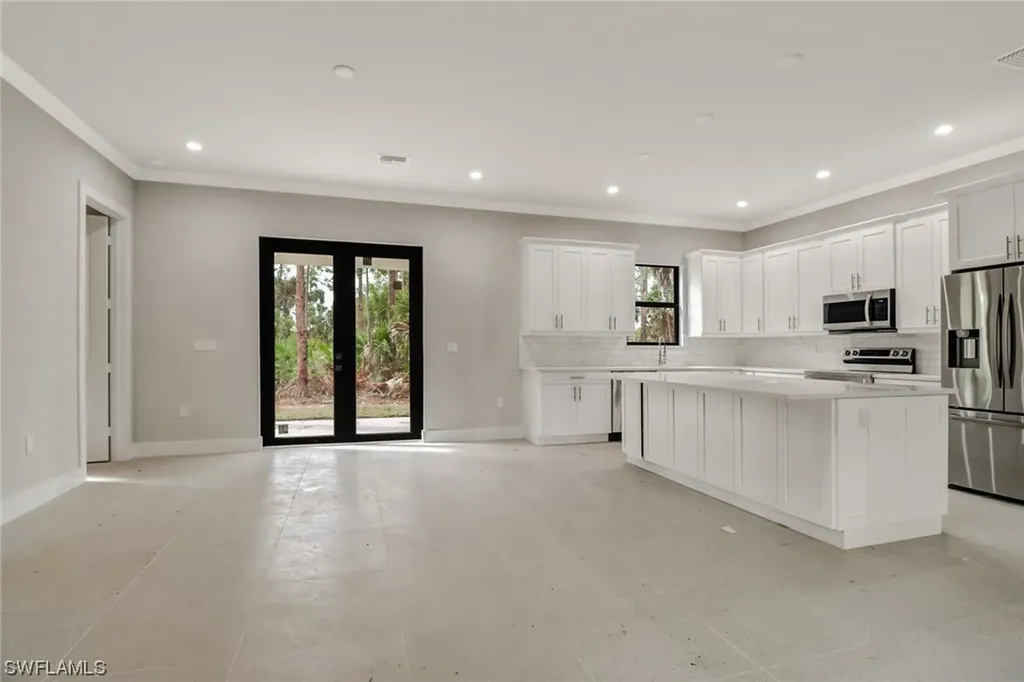 3448 6th Avenue NE Naples FL 34120