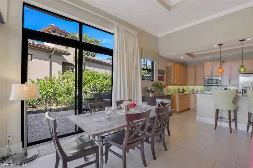 7915 Cordoba Place Naples FL 34113
