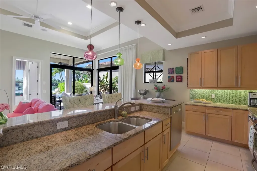 7915 Cordoba Place Naples FL 34113