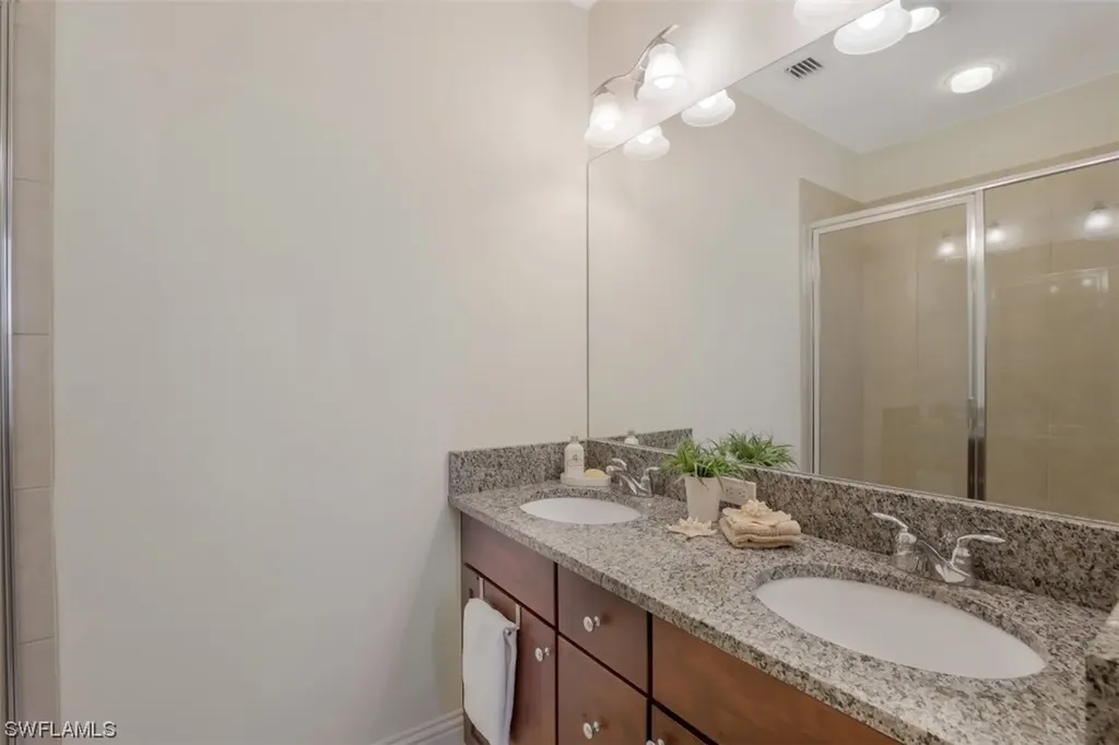 7915 Cordoba Place Naples FL 34113