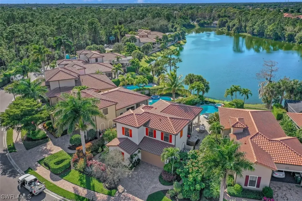 7915 Cordoba Place Naples FL 34113