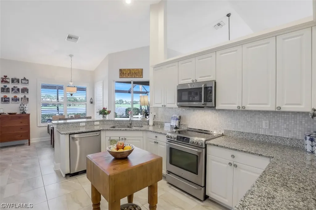 8963 Appaloosa Court Naples FL 34113