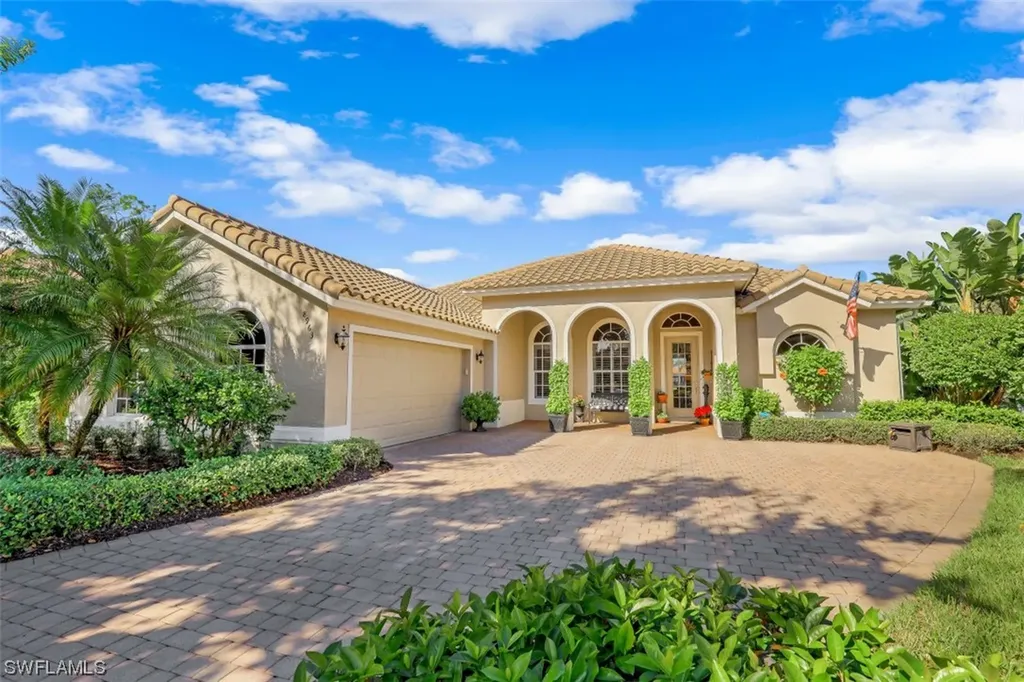 8963 Appaloosa Court Naples FL 34113