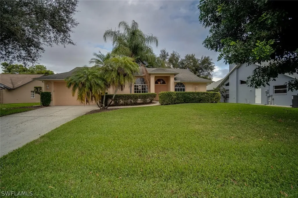 6609 Highland Pines Circle Fort Myers FL 33966