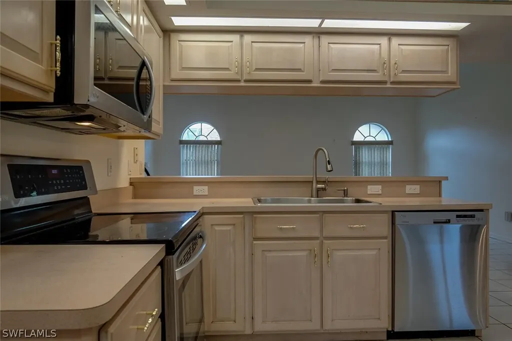 6609 Highland Pines Circle Fort Myers FL 33966