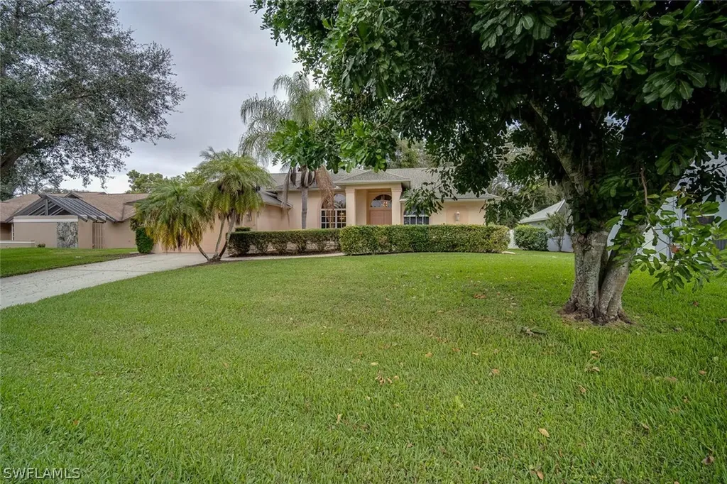 6609 Highland Pines Circle Fort Myers FL 33966