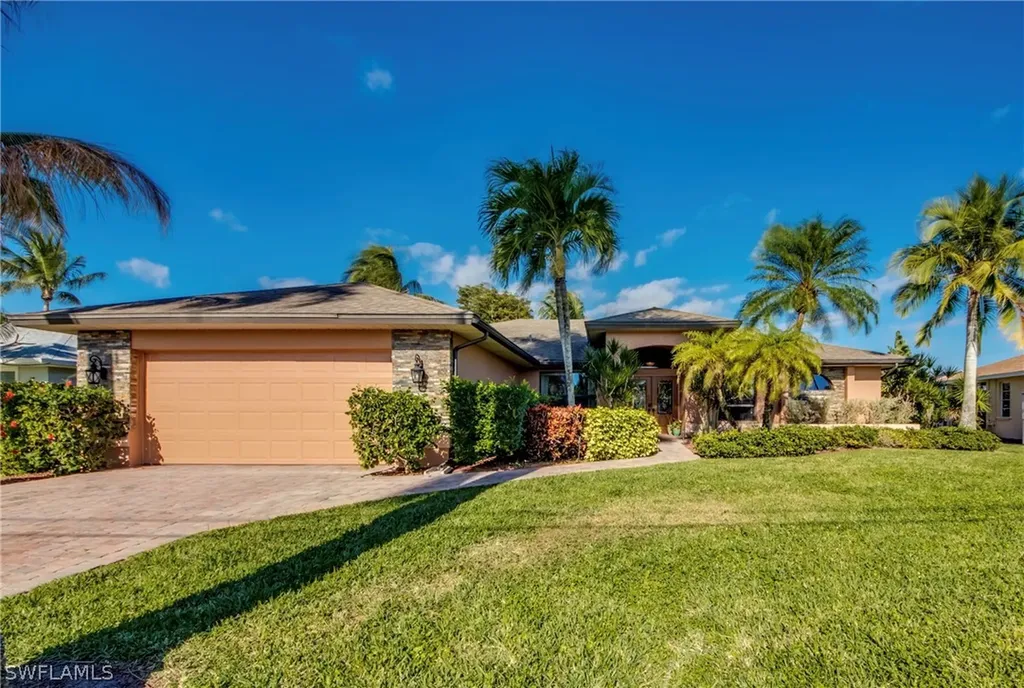 2015 SE 20th Lane Cape Coral FL 33990