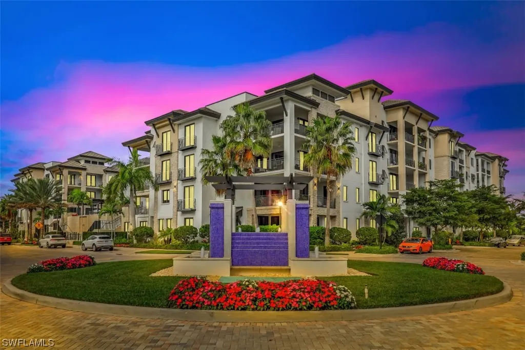 Naples FL, 1035 3RD Avenue S, Unit 311