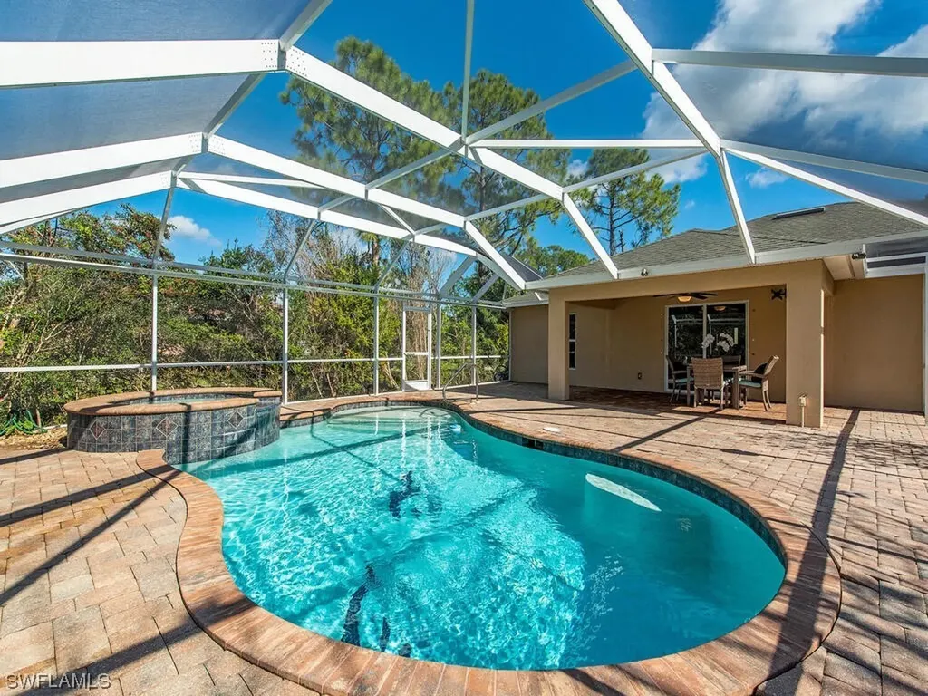 6685 Everglades Boulevard N Naples FL 34120