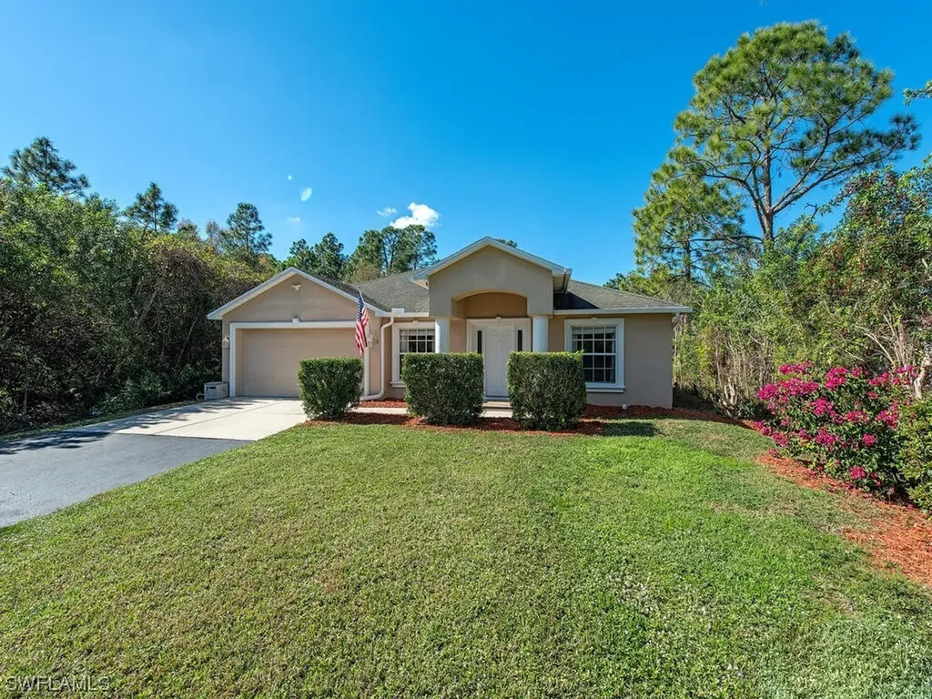 6685 Everglades Boulevard N Naples FL 34120