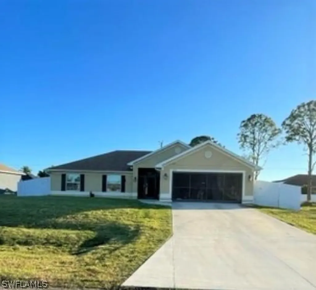 2742 NW 5th Street Cape Coral FL 33993