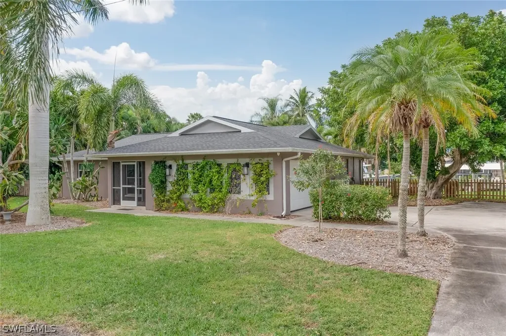 5026 Saxony Court Cape Coral FL 33904