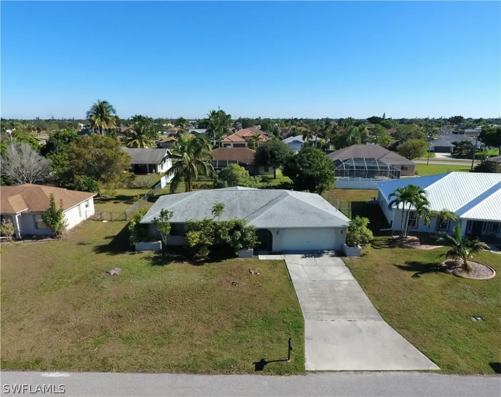 2707 SE 4th Avenue Cape Coral FL 33904